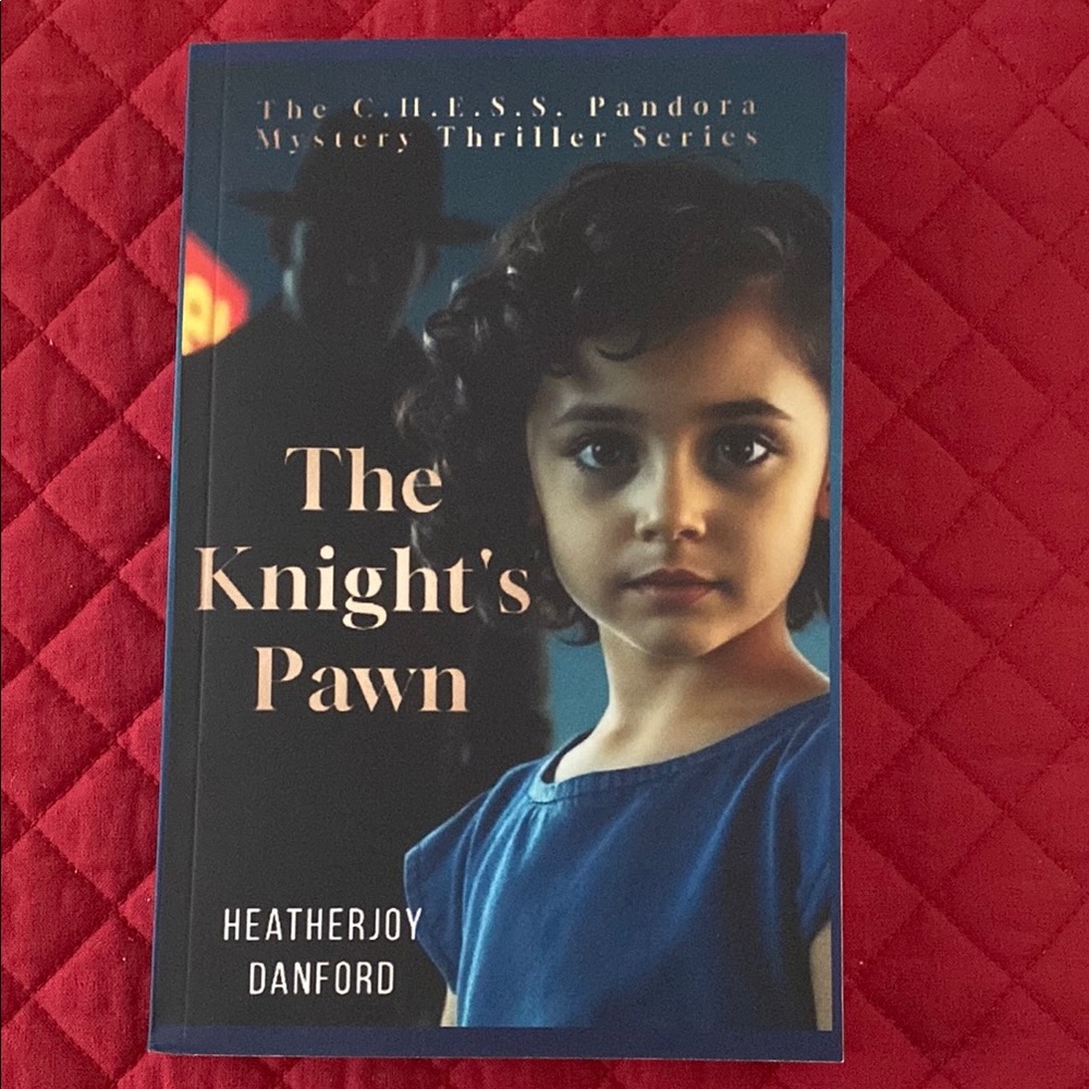 SIGNED✨ BN “The Knight's Pawn” mystery thriller novel.